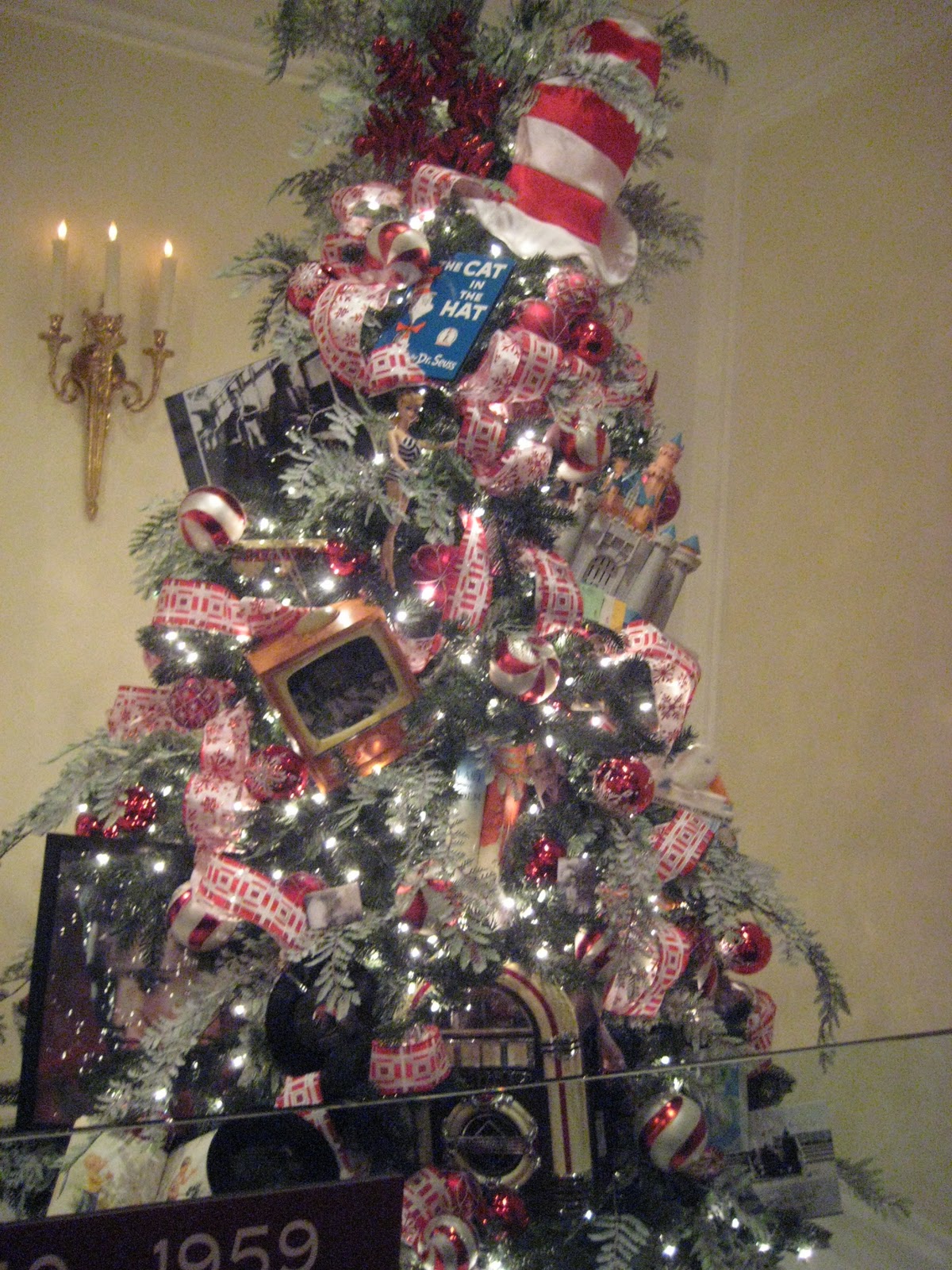 Dr Seuss Christmas Tree